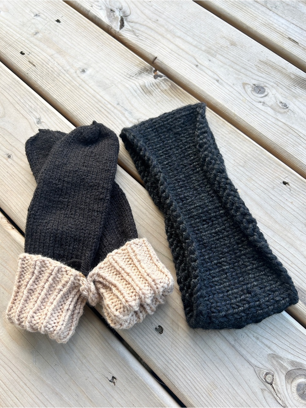 Warm Hand-Knit Mittens & Headband Set • Black & Beige • Women’s Small